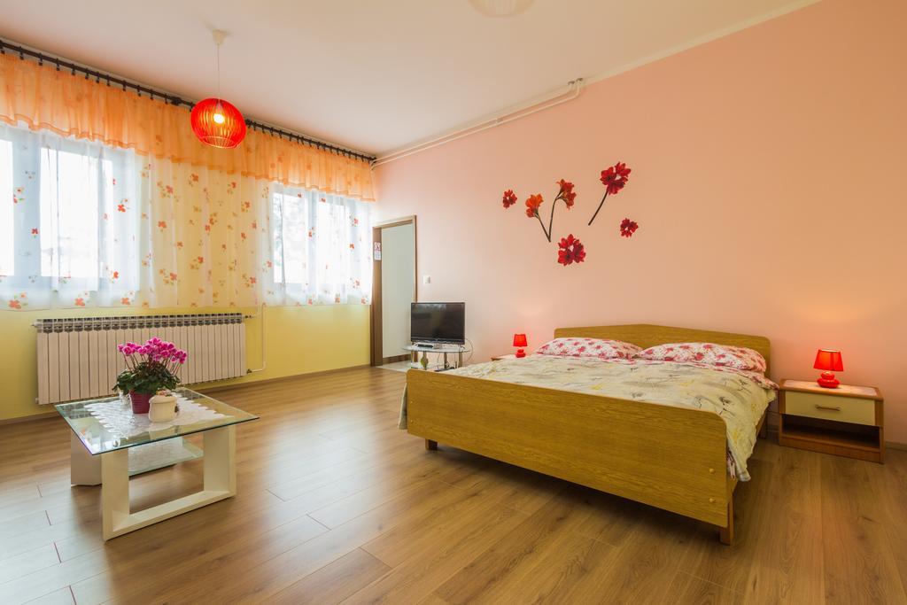 Apartments Villa Luciana Rijeka Exterior foto